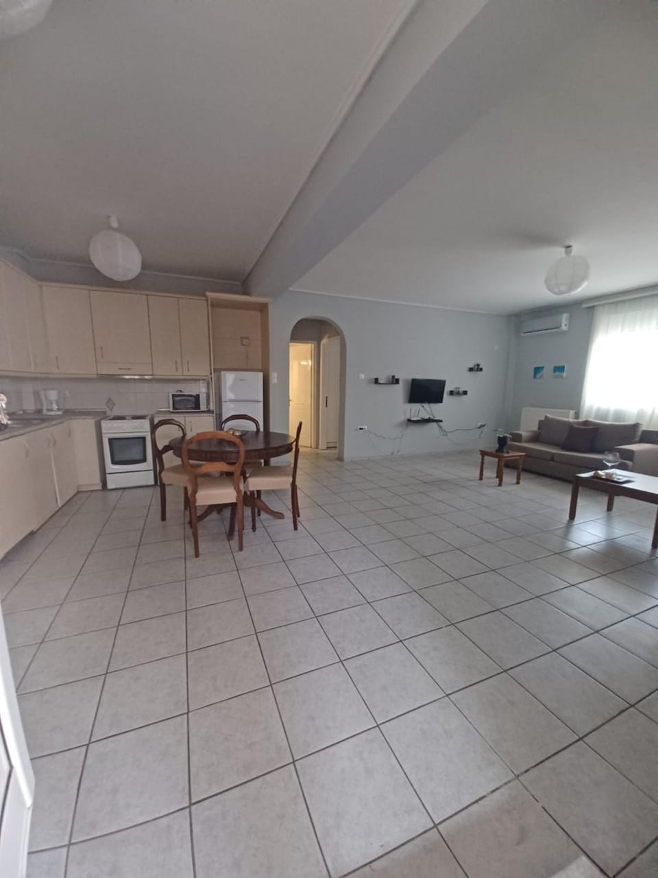 Kitchen or kitchenette, Dining area, pet friendly, stove