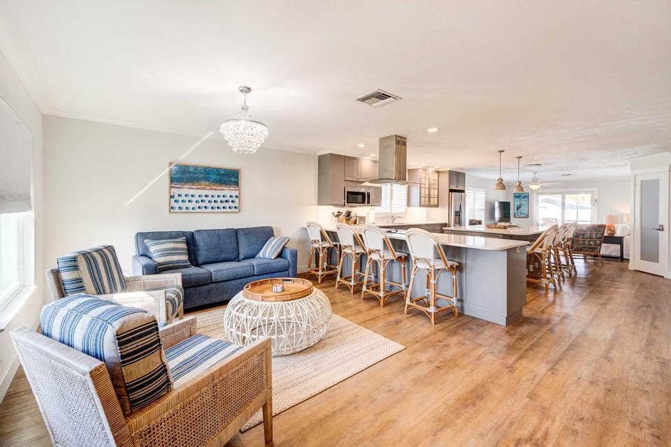 Naples Vacation Home: Private Pool + Hot Tub! House in Naples Park