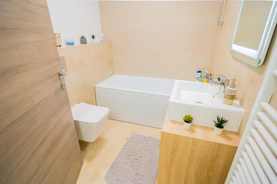 Toilet, Bathroom, Bath