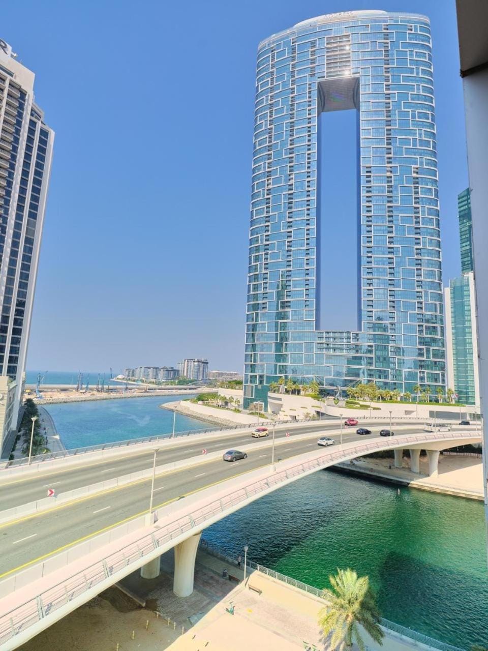 Stylish 1 BR with sea view - Sunset view Apartment in Dubai