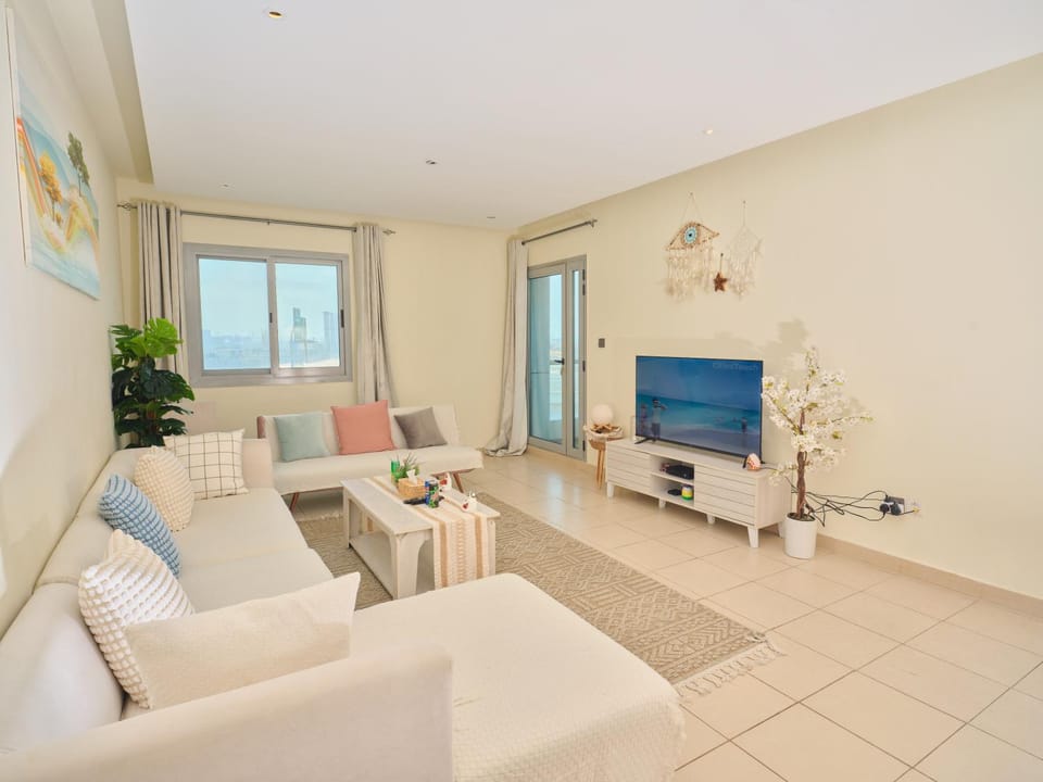 Stylish 1 BR with sea view - Sunset view Apartment in Dubai
