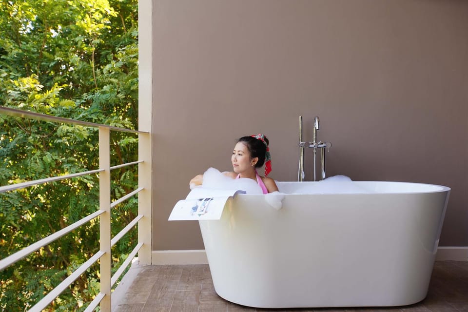 Onhill Village Hotel in Laos