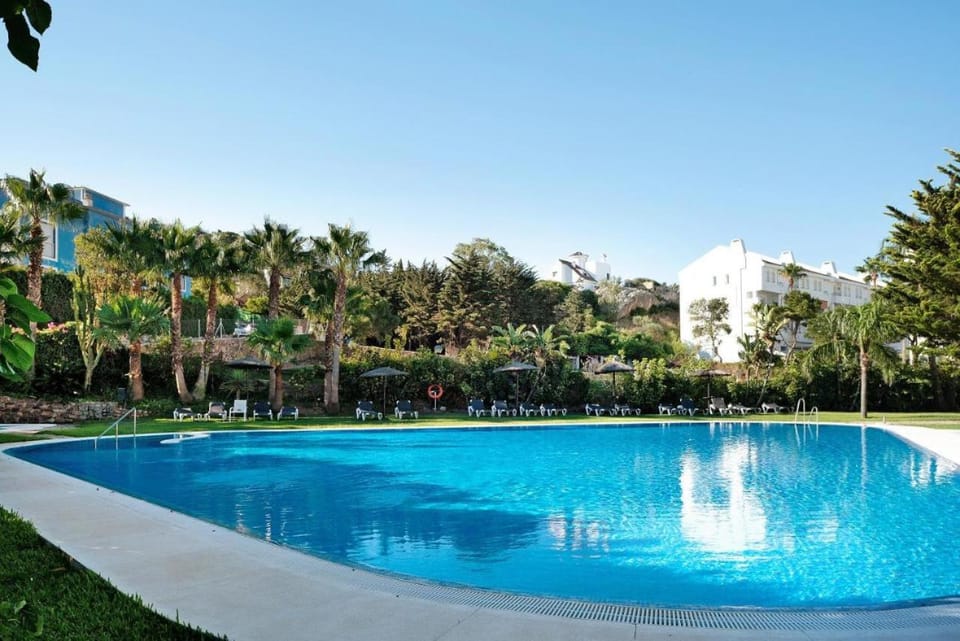 Garden, Swimming pool, Swimming pool