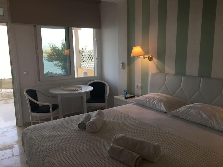 See the sea 2 Apartment in Corfu, Greece