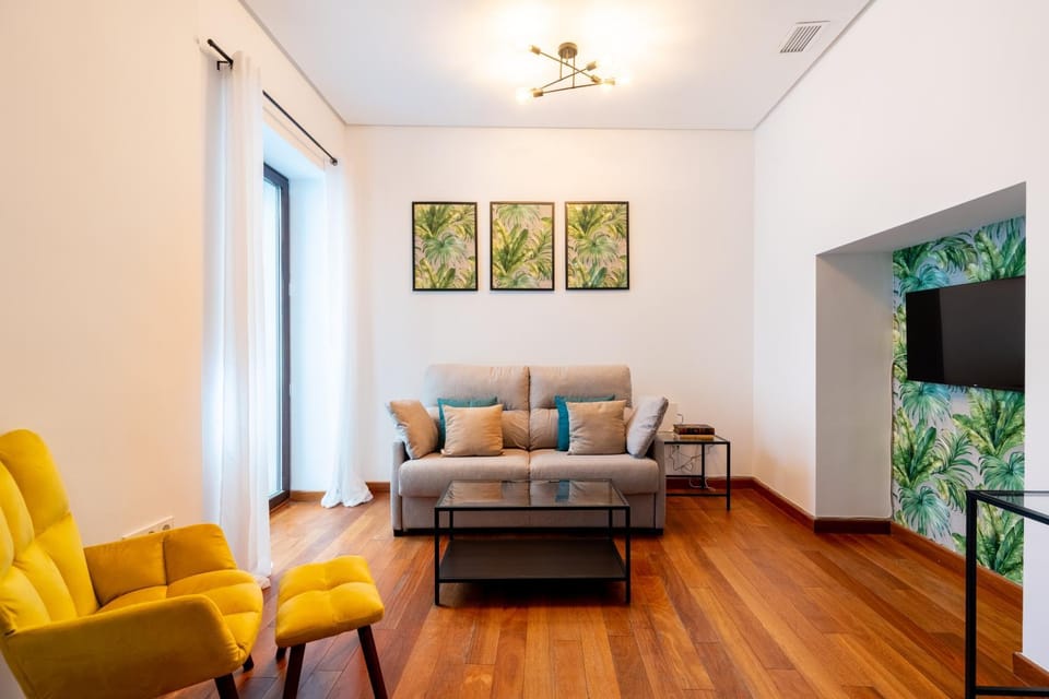 TV and multimedia, Living room, Seating area