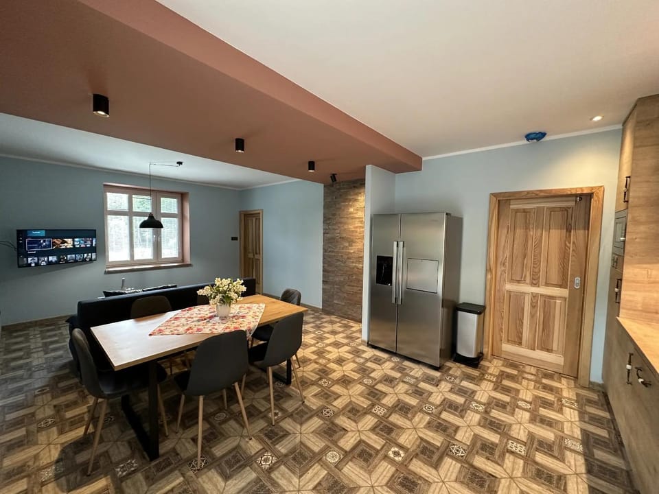 Kitchen or kitchenette, Living room, Seating area