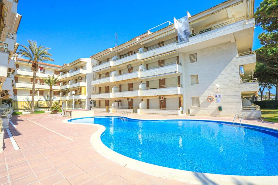 LITORAL COSTA DORADA - COLIBRI Only families Apartment in Cambrils