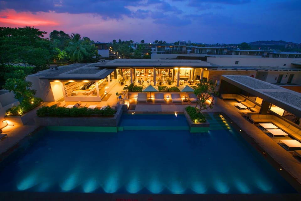Property building, Swimming pool