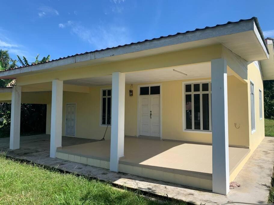 Homestay Docmac Wakaf Che Yeh House in Malaysia