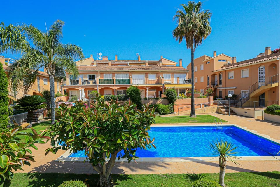 LITORAL COSTA DORADA - BAHIA DORADA Only families Apartment in Cambrils