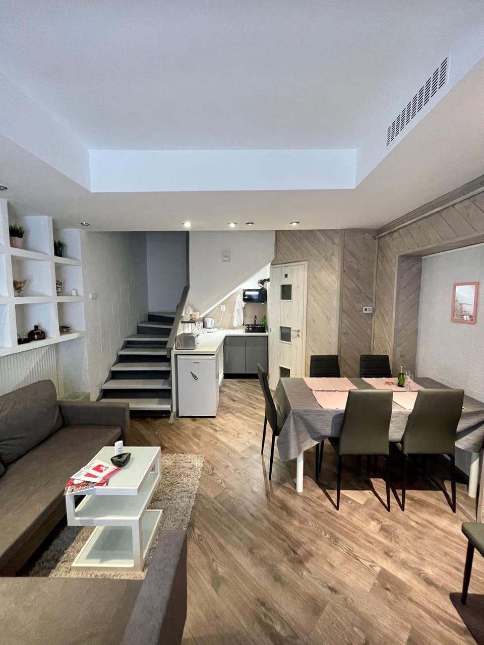 Kitchen or kitchenette, Living room, Dining area