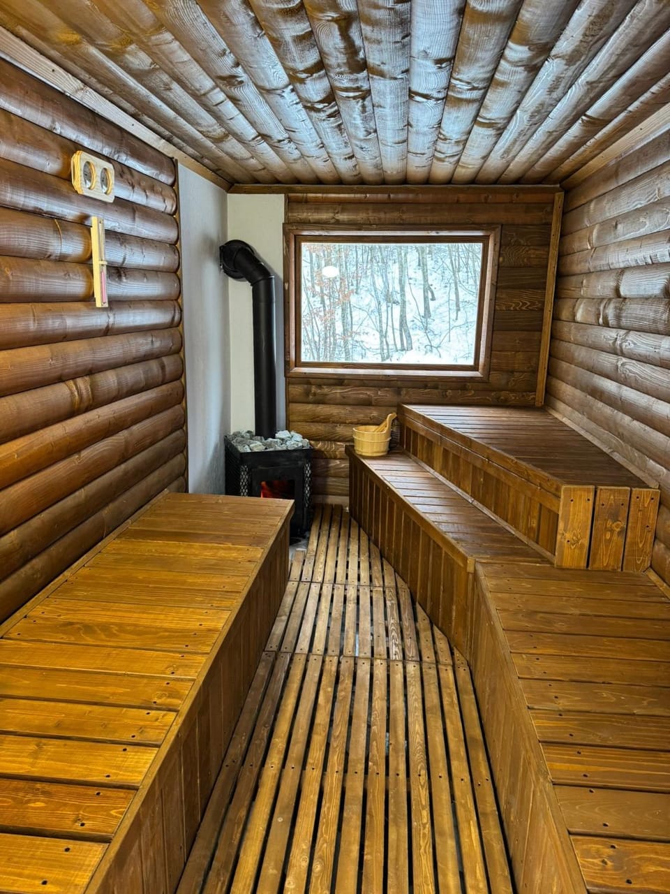 Satul de vacanta Cuibul Lupilor House in Cluj County
