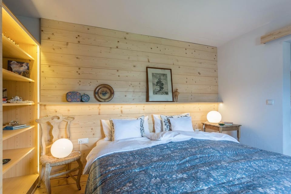 Living room, Bedroom