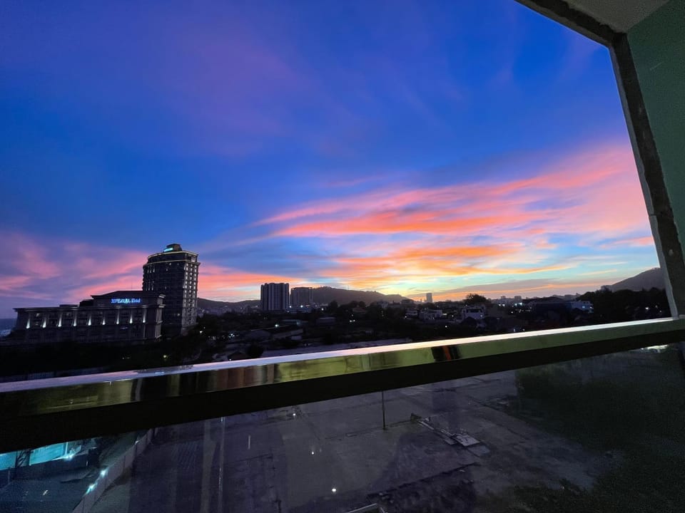 Natural landscape, Balcony/Terrace, Mountain view, Sunset