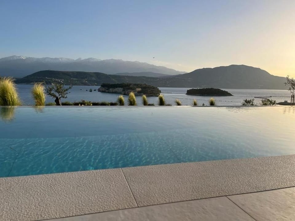 Vicky's Island View Villa in Crete
