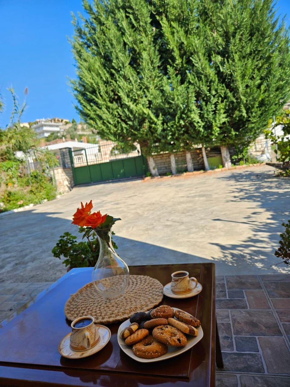 Coffee/tea facilities, Balcony/Terrace, Seating area, Breakfast