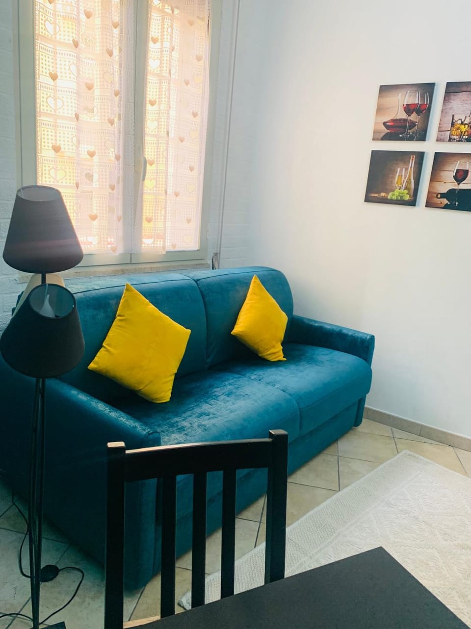 Living room, Seating area, hair dresser