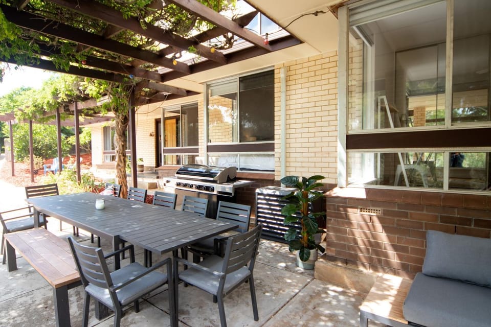 Patio, Day, Balcony/Terrace, Seating area, Dining area