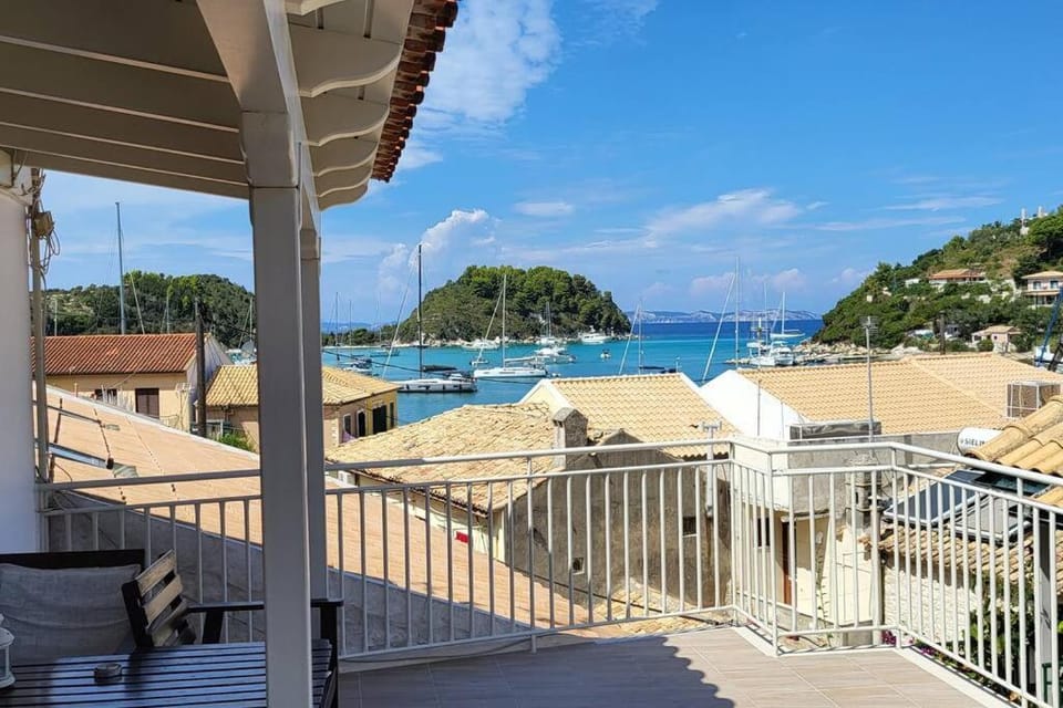 Nearby landmark, Natural landscape, View (from property/room), Balcony/Terrace, Sea view