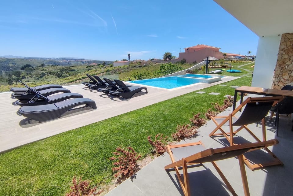 Garden, View (from property/room), Pool view, Swimming pool, Swimming pool, sunbed
