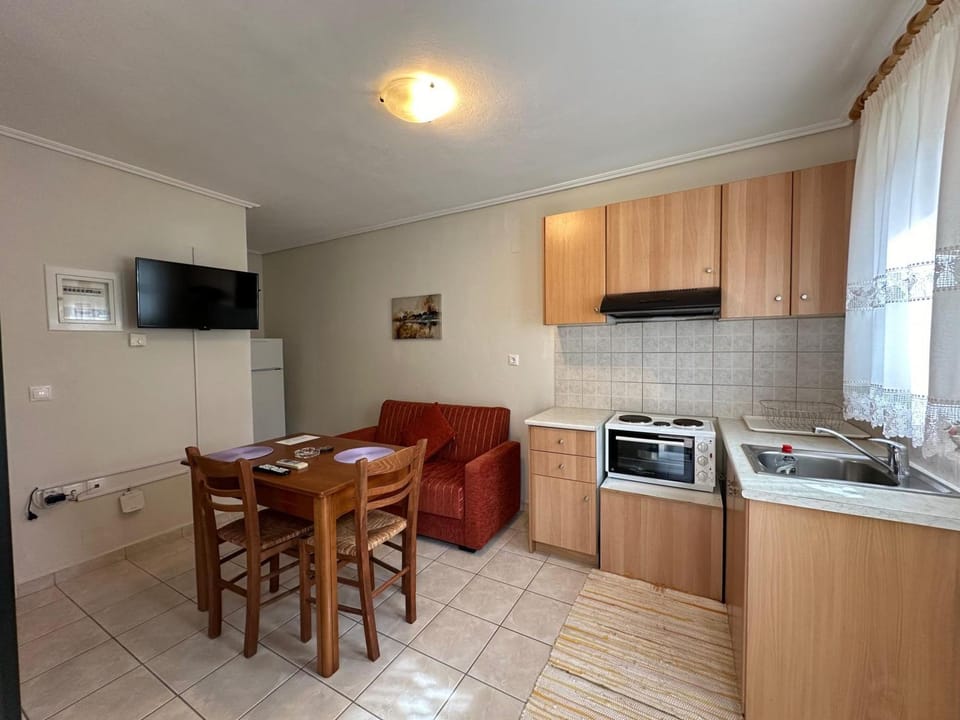 Kitchen or kitchenette, Seating area