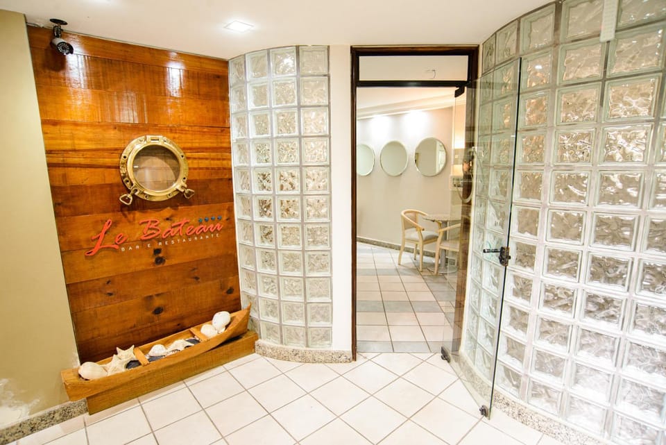 Restaurant/places to eat, Facade/entrance, Lobby or reception, Seating area