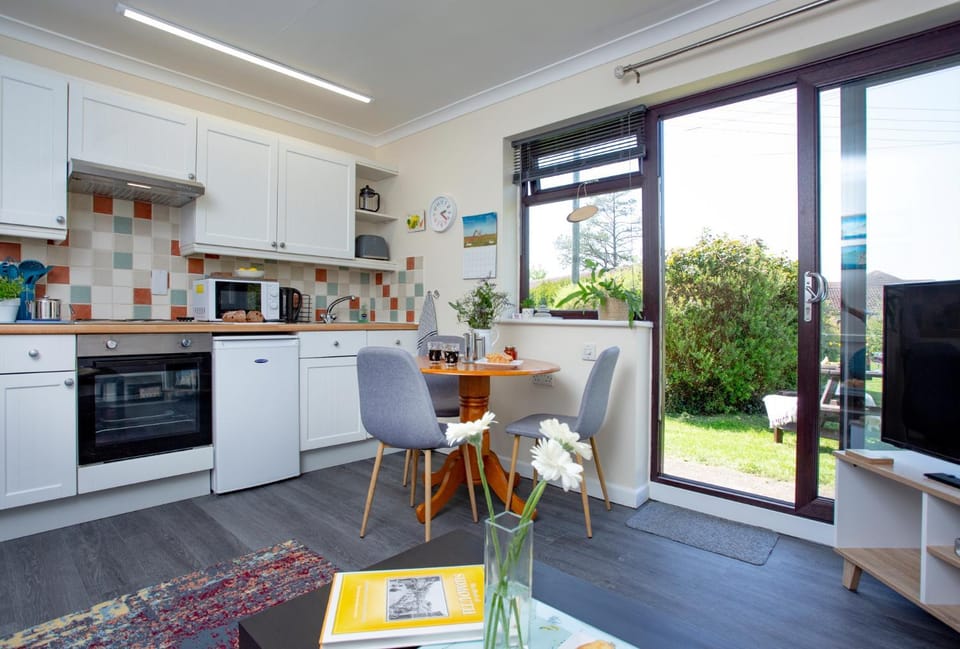 Breezes at Stoneleigh Apartment in East Devon District