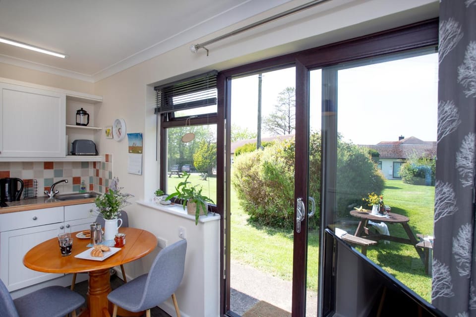 Breezes at Stoneleigh Apartment in East Devon District
