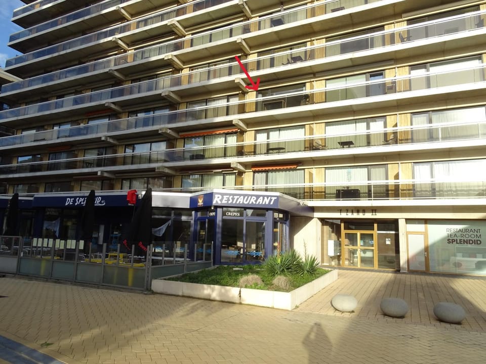 Property building, Day