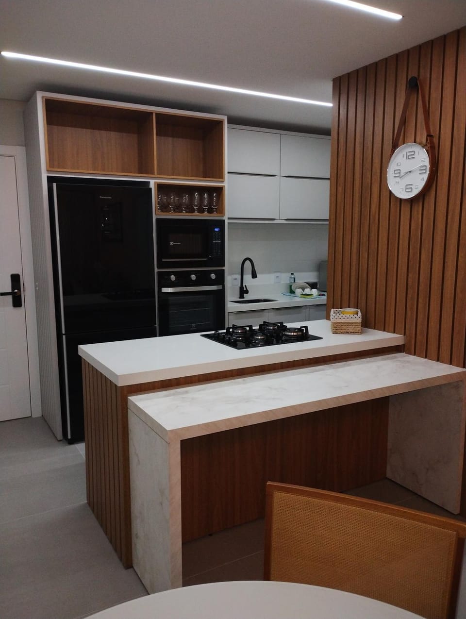 Kitchen or kitchenette, Dining area, minibar, pet friendly, stove