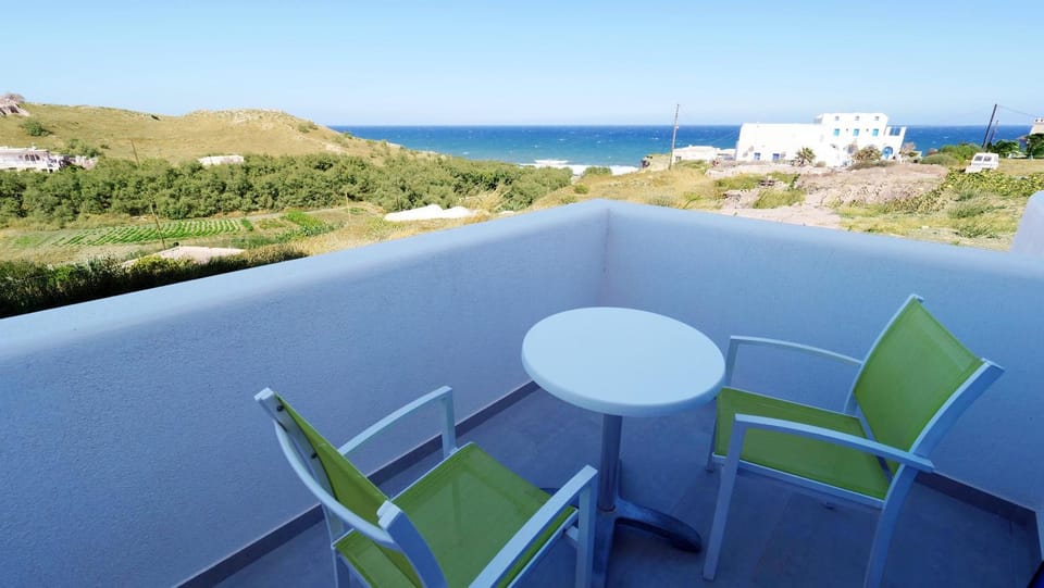 Artemis Village Bed and Breakfast in Santorini