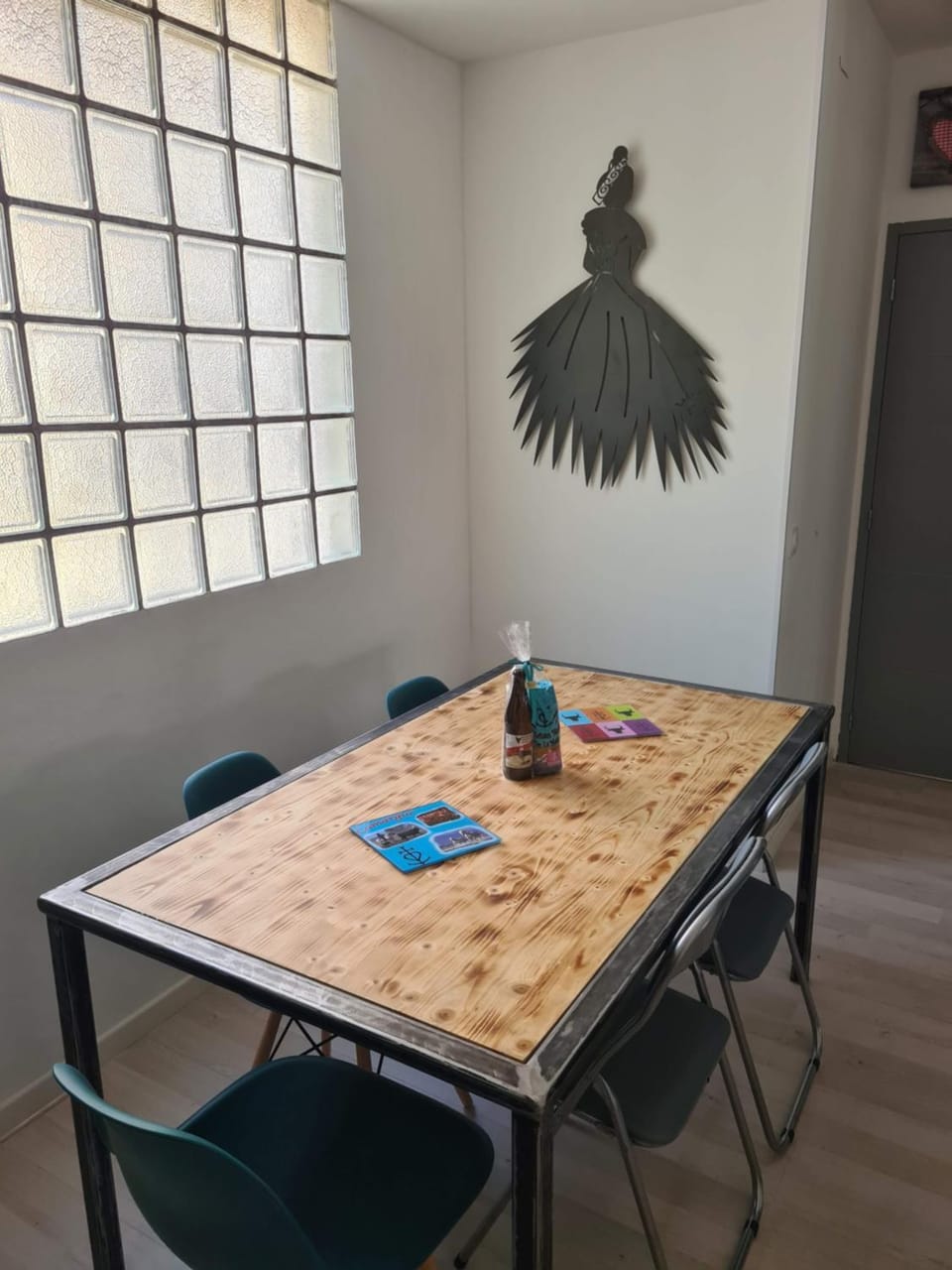 Seating area