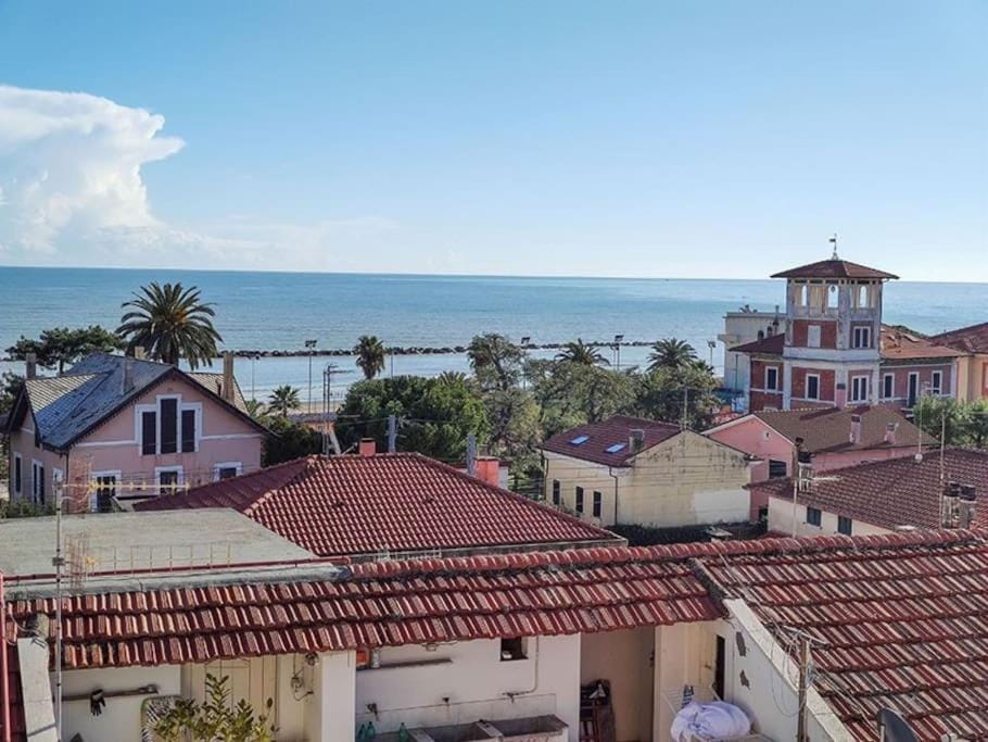 Incantevole Trilocale Luigia fronte mare Apartment in Grottammare