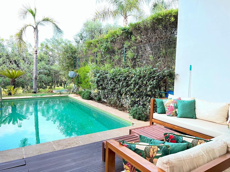 Golf view Villa with Jacuzzi- By AppartAli Villa in Casablanca-Settat