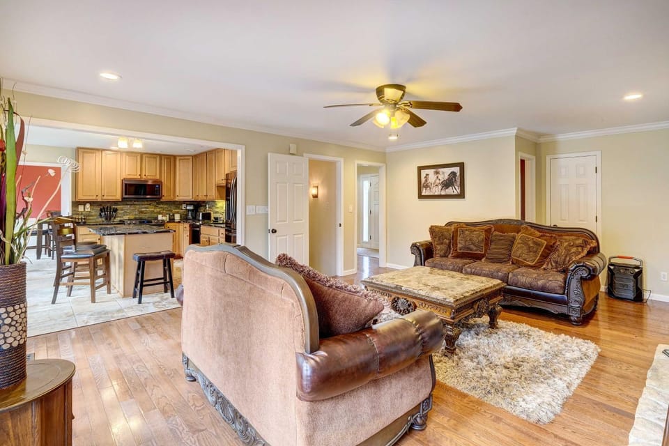 Louisville Area Home: Deck, Fire Pit, Creek! House in Jefferson County