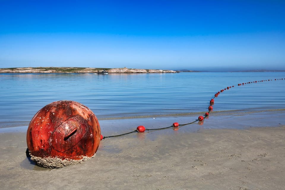 Nearby landmark, Neighbourhood, Beach, Beach