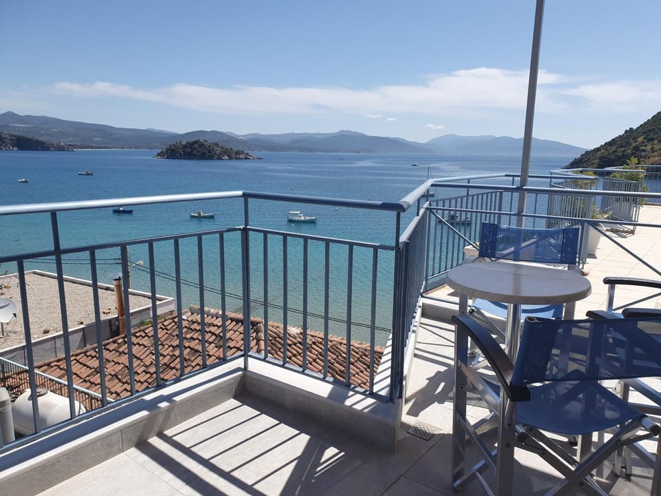 Dolfin Hotel in Peloponnese Region