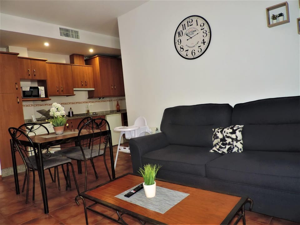 Living room, Dining area