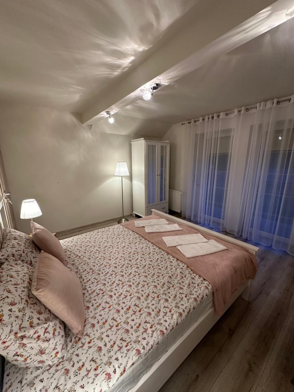 DOM NAD STAWEM Farm Stay in Masovian Voivodeship