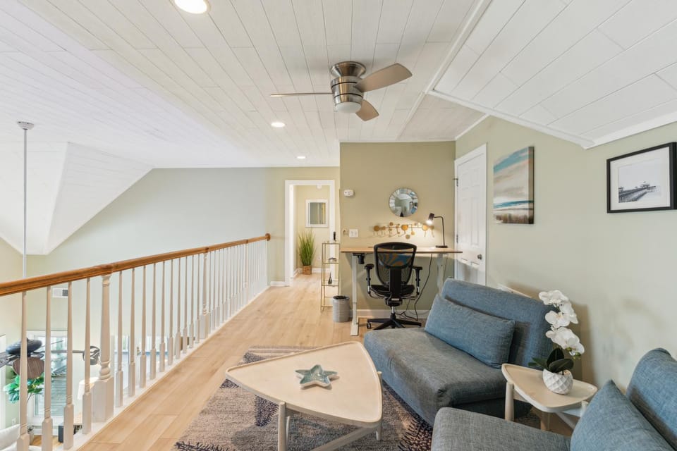 1015 E Arctic Ave Dolphins Folly Oceanfront Home House in Folly Beach