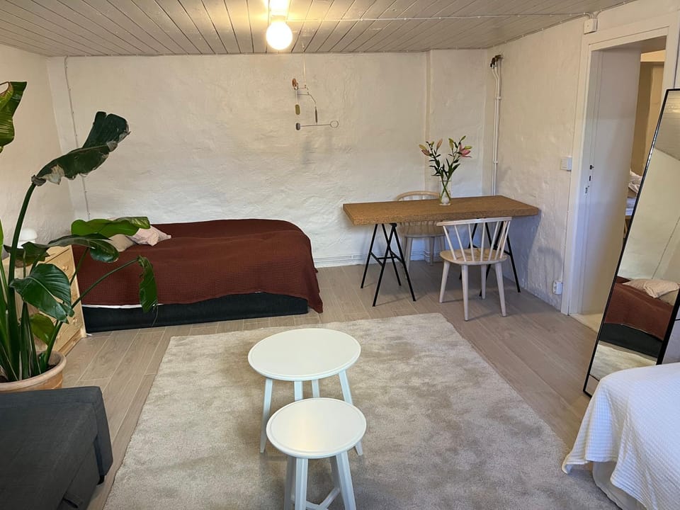 Living room, Dining area, Bedroom