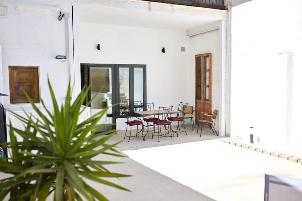 PR27 Apartment in Valencia