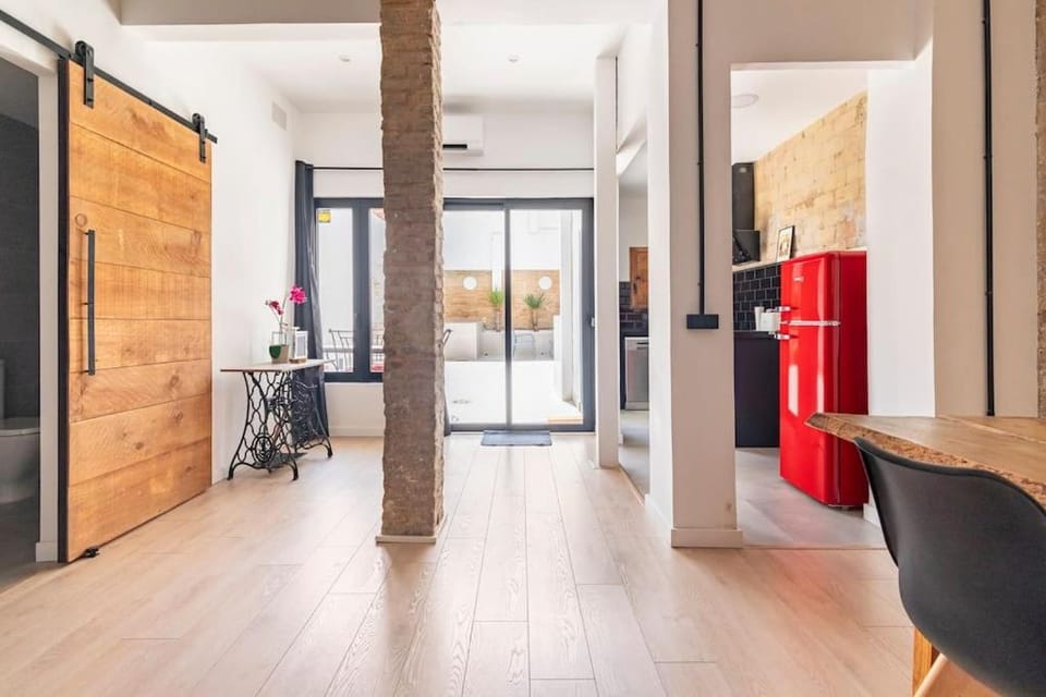 PR27 Apartment in Valencia
