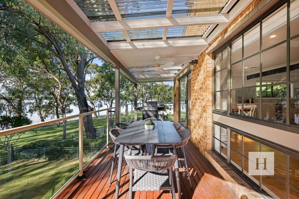Kullaroo Lakehouse House in Lake Macquarie