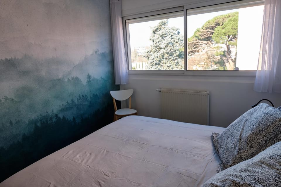 Bed, Photo of the whole room, Bedroom