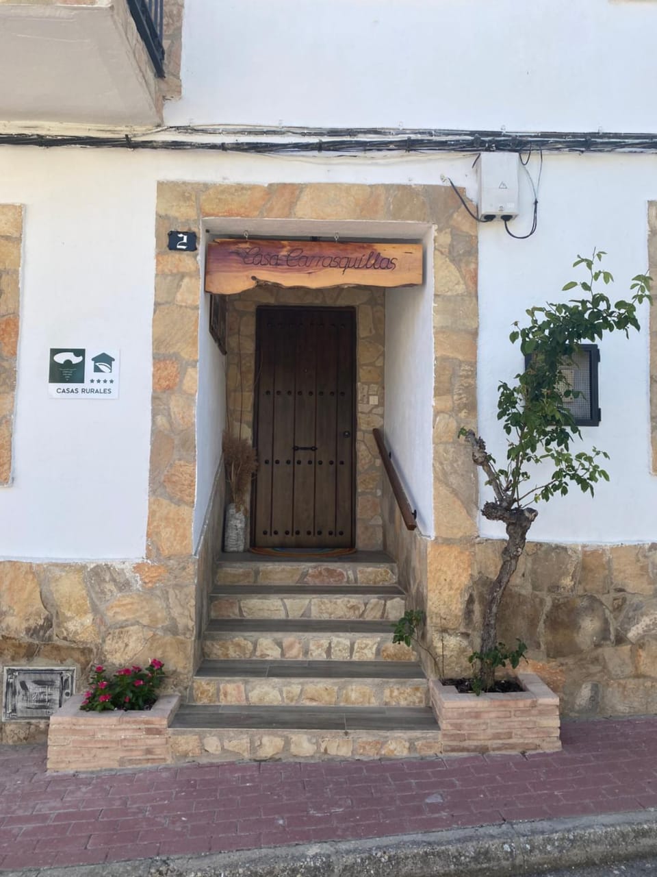 Facade/entrance
