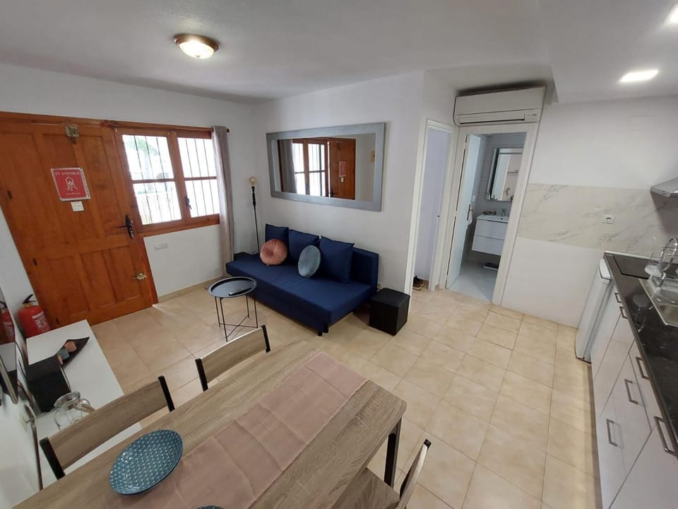 Apartament Casa del Gato Rojo , communal swimming pool , terrace with barbecue Apartment in Vega Baja del Segura