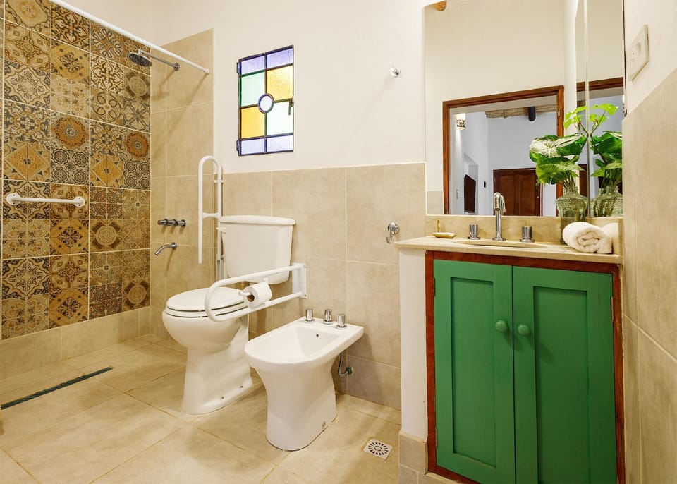 Shower, Toilet, Bathroom, bidet