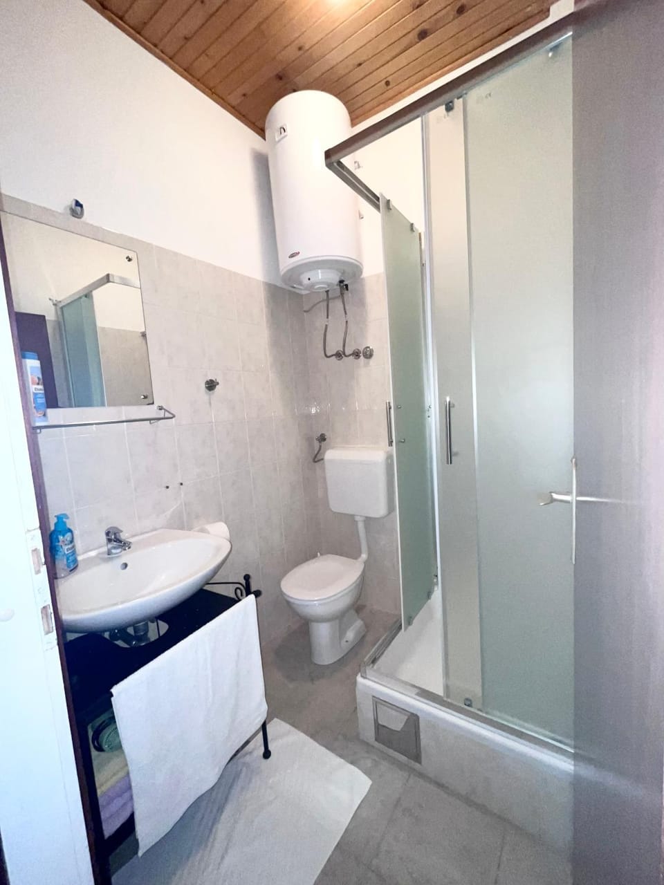 Shower, Bathroom