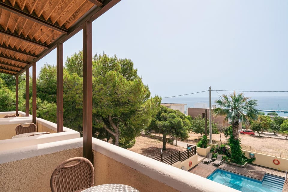 Katerina Hotel Hotel in Islands